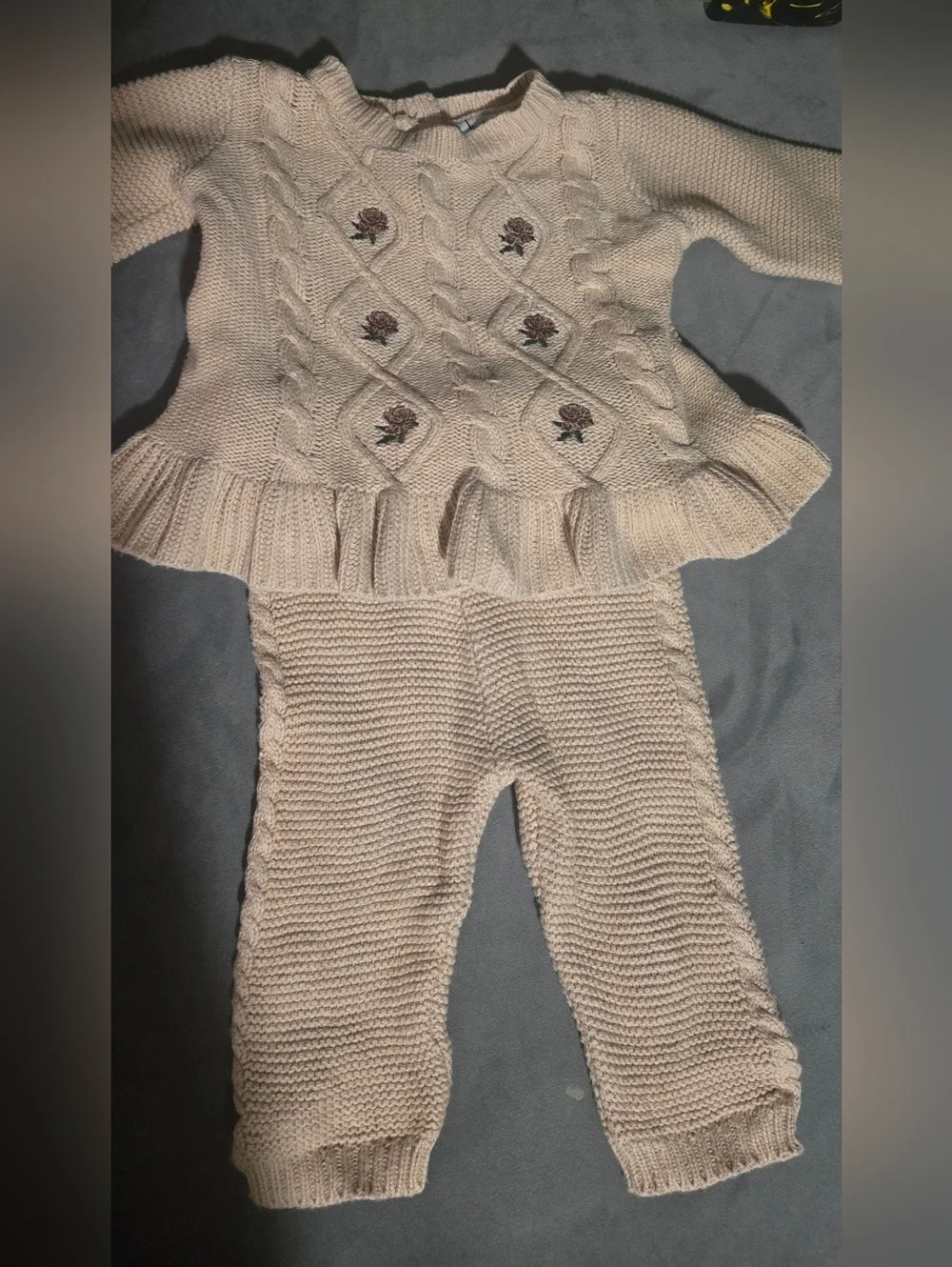 Nicole Miller cozy knit